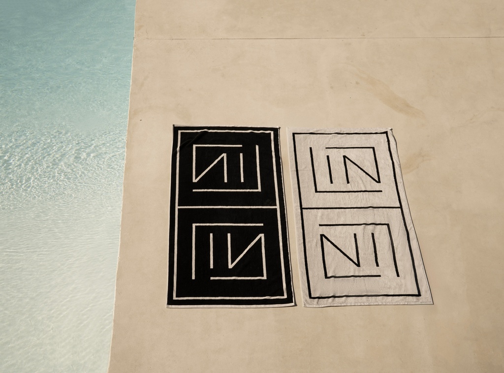 LIN Dual-Sided Beach Towel