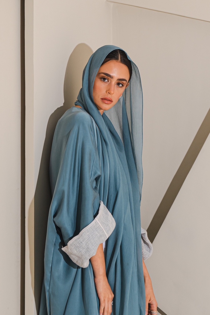 L'aube Blue