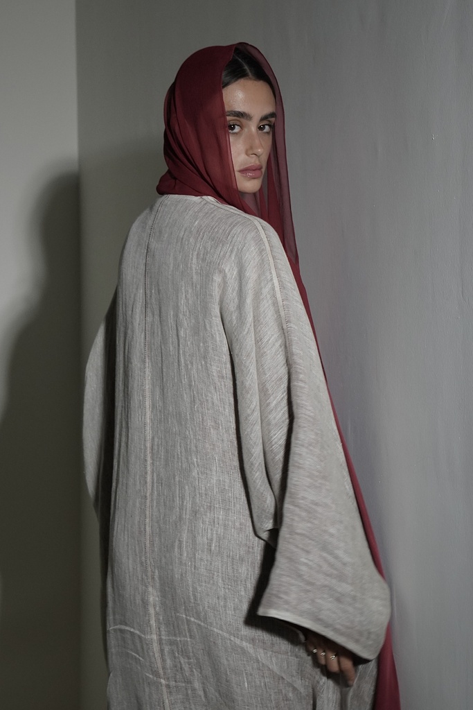 L'aube Maroon